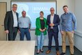Foto vom Besuch bei der Neusser bimanu Cloud Solutions GmbH (von links): Dirk Brügge, Robert Abts, Antje Imhof, Swen Göllner und Michael Jungschläger.